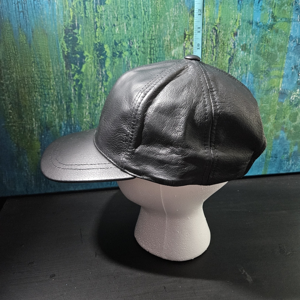 Colosseum 100% Leather Cap